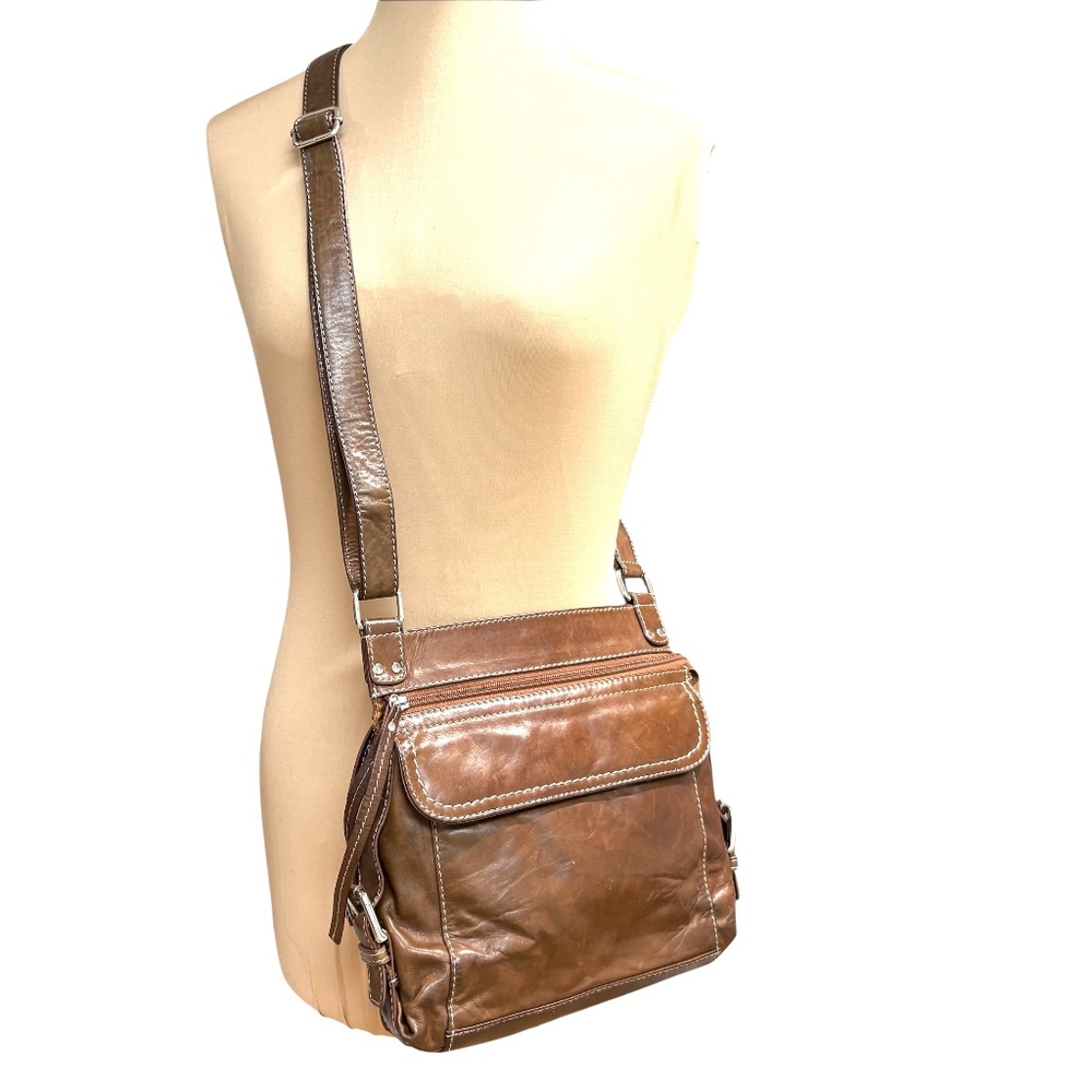 Classic Brown Leather Crossbody Bag - Everyday Carry